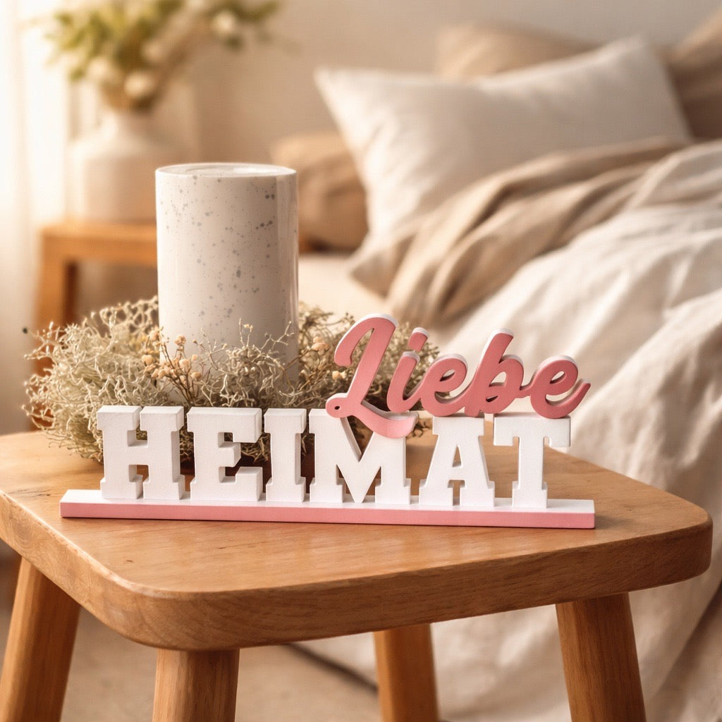 🤍 „Heimat Liebe“ Schriftzug – Dekoratives Statement